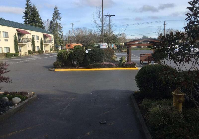 适合残疾人使用的标准间, Best Western Plus Plaza By The Green