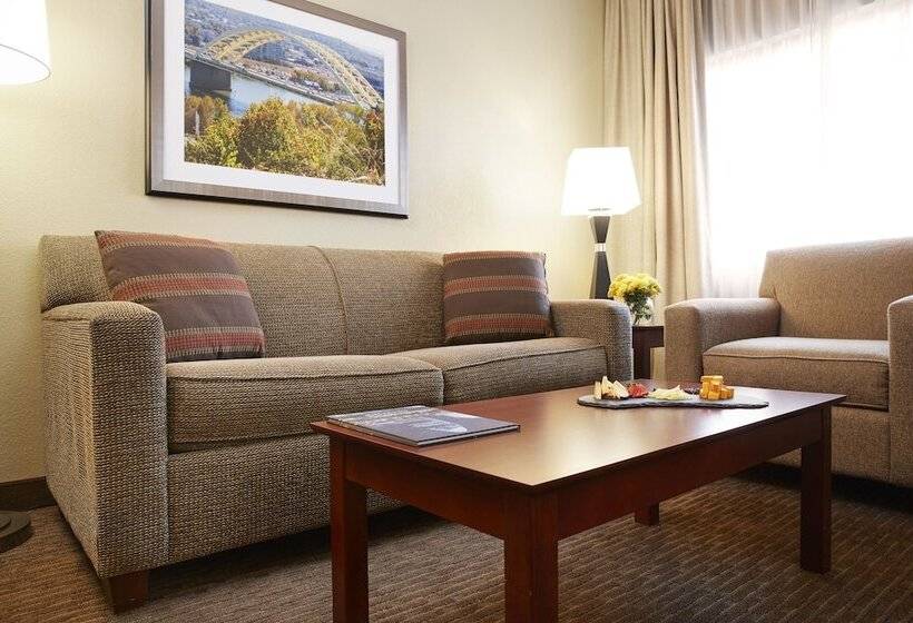 جناح مزوَّد بشرفة, Doubletree Suites By Hilton Hotel Cincinnati   Blue Ash
