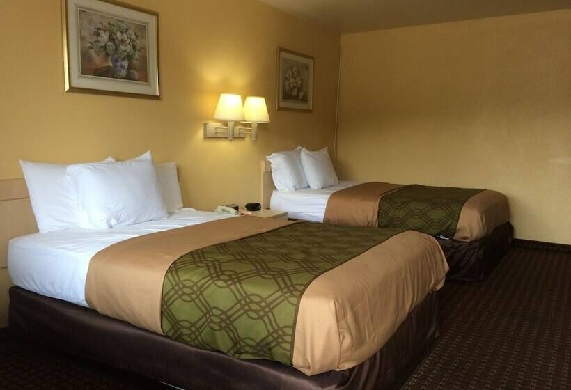 חדר סטנדרט שתי מיטות זוגיות, Econo Lodge Easton Route 50