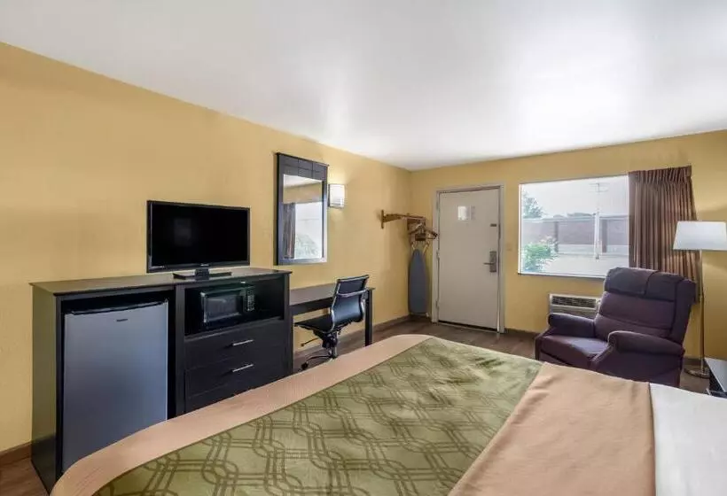 キングサイズベッドのスタンダードルーム, Econo Lodge Easton Route 50
