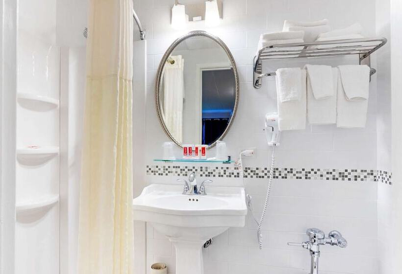 חדר סטנדרט שתי מיטות זוגיות, Econo Lodge