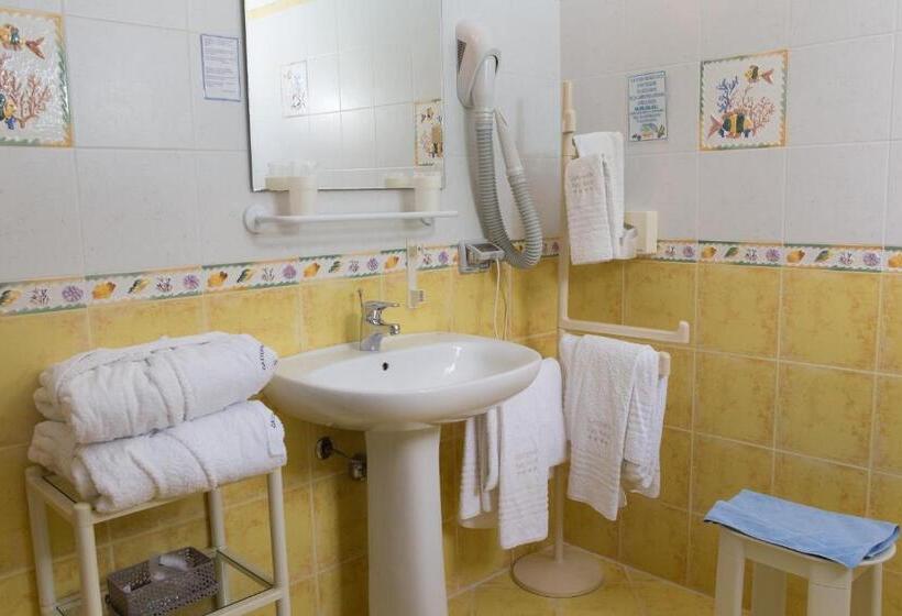 标准三人间, Gattopardo Park