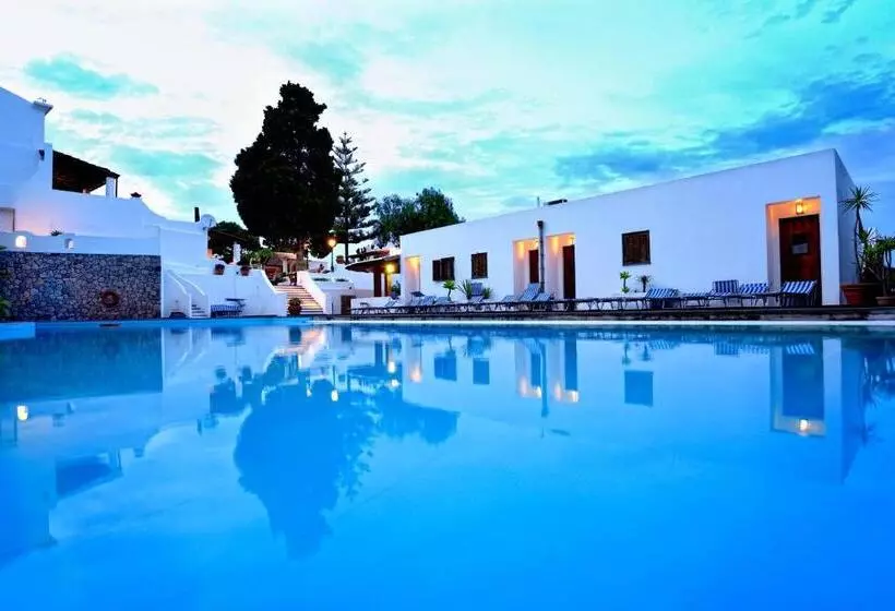 اتاق استاندارد چهار تخته, Gattopardo Park