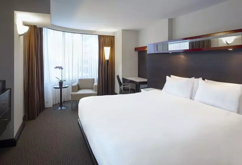 Deluxe-sviitti, Hyatt Regency Toronto
