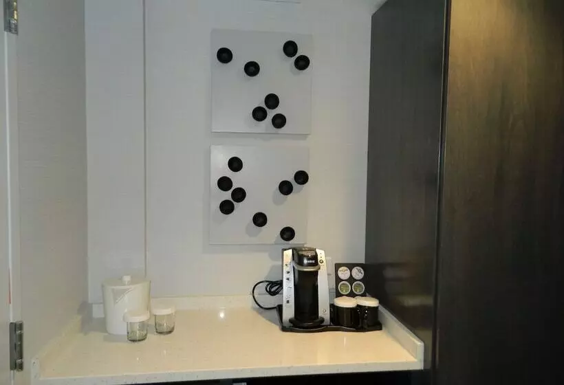 ２ダブルベッドのスタンダードルーム, Indigo Harrisburg   Hershey, An Ihg