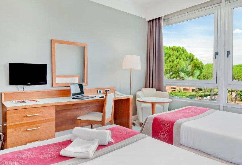 اتاق استاندارد چهار تخته, Italiana Hotels Florence