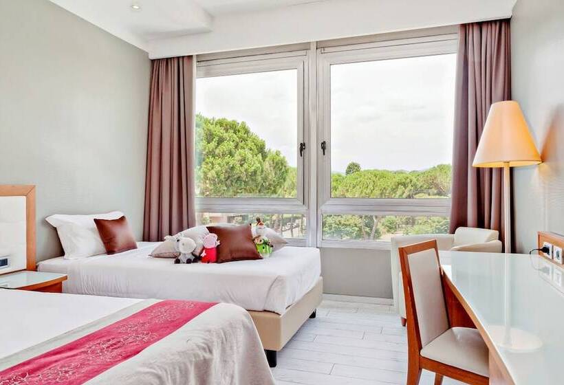 اتاق استاندارد سه نفره, Italiana Hotels Florence