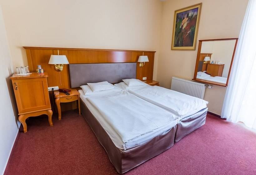 Номер Superior, Pannonia