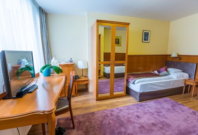 Номер Стандарт Адаптированный для Инвалидов, Pannonia