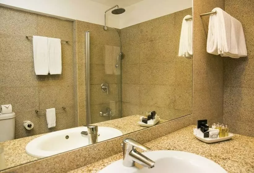 اتاق استاندارد, Pousada Mosteiro De Guimaraes