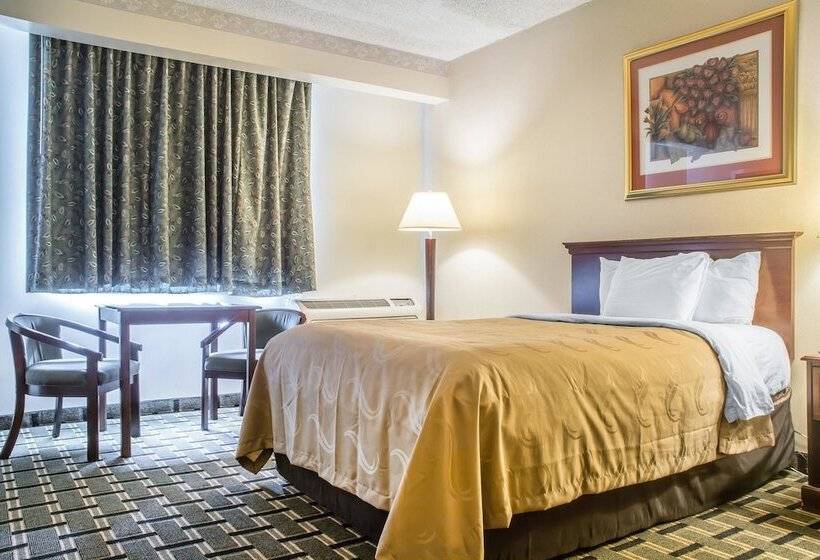 غرفه قياسيه سريرين مزدوجين, Quality Inn & Suites Palm Island Indoor Waterpark