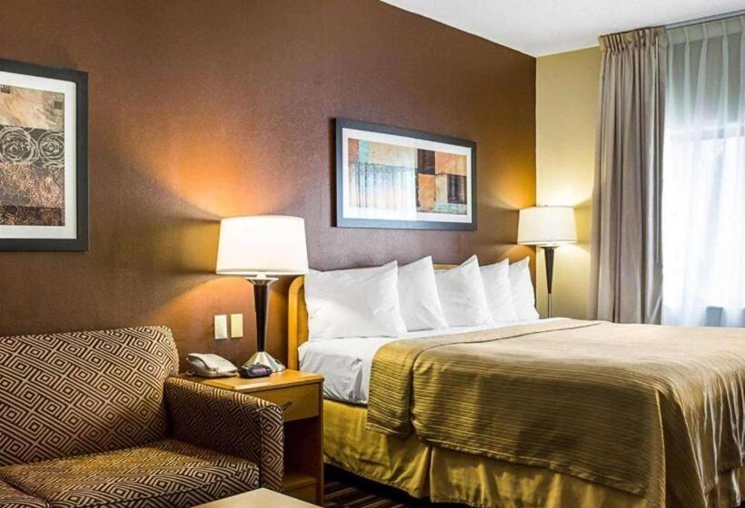 장애인을 위한 스위트, Quality Suites Near West Acres