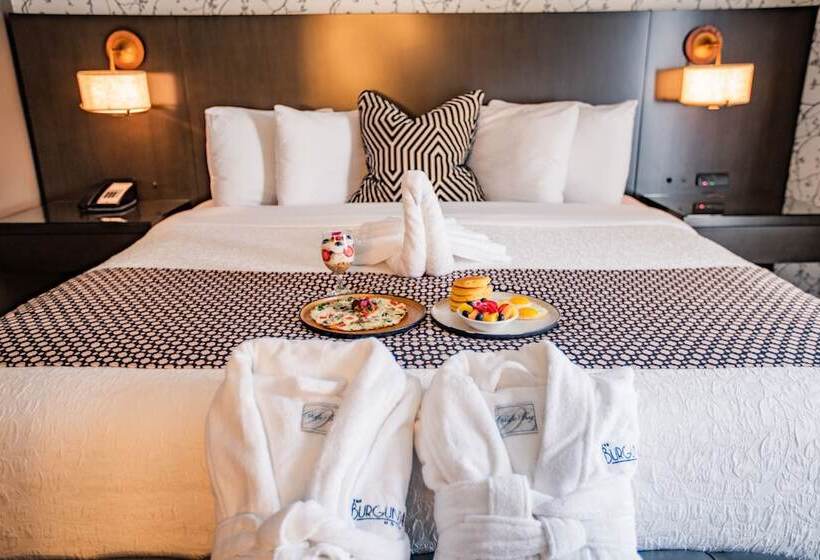 套房, The Burgundy Hotel, Tapestry Collection By Hilton