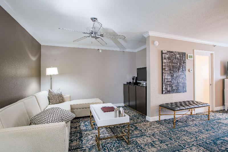 带大床的标准间, The Burgundy Hotel, Tapestry Collection By Hilton