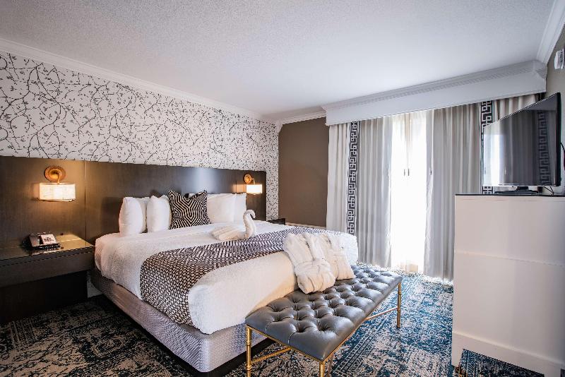带大床的套房, The Burgundy Hotel, Tapestry Collection By Hilton