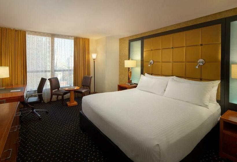 اتاق سوپریور با تخت بزرگ, Millennium Hotel Broadway Times Square
