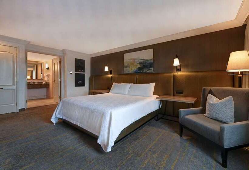 스위트, The Burgundy Hotel, Tapestry Collection By Hilton