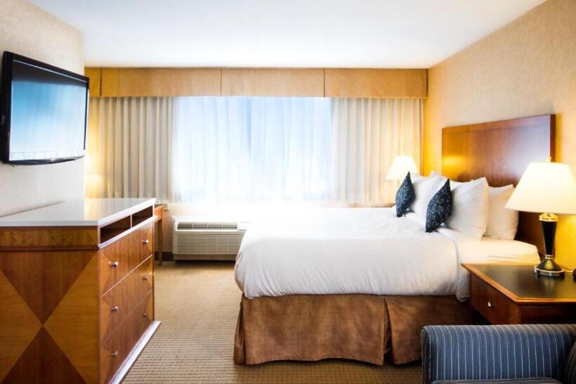 キングサイズベッドのスタンダードルーム, Best Western Plus Suites Downtown Calgary