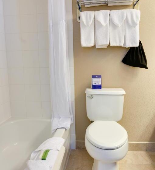 غرفة إدارية سرير كينج, Best Western Plus Suites Downtown Calgary