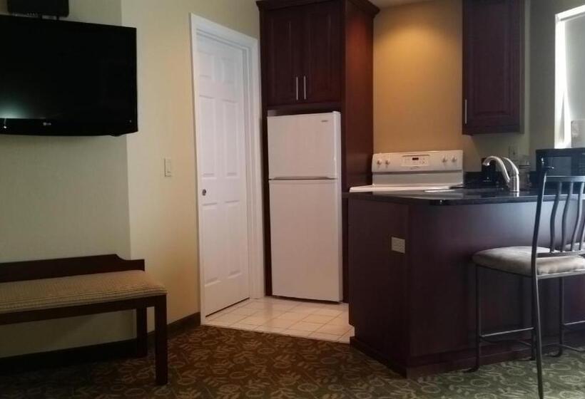 Люкс Кровать Кинг, Best Western Salbasgeon Inn & Suites