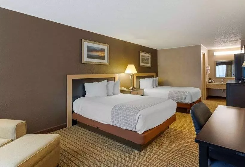 ２ダブルベッドのスタンダードルーム, Best Western Smoky Mountain Inn