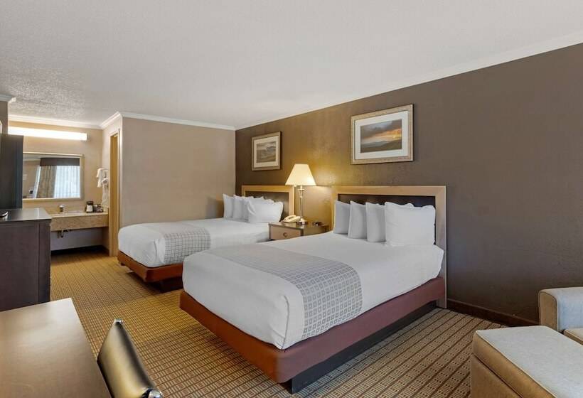 غرفه قياسيه سريرين مزدوجين, Best Western Smoky Mountain Inn