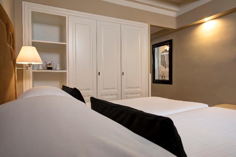 스위트 킹사이즈 침대, Days Inn By Wyndham Mission Valley Sdsu