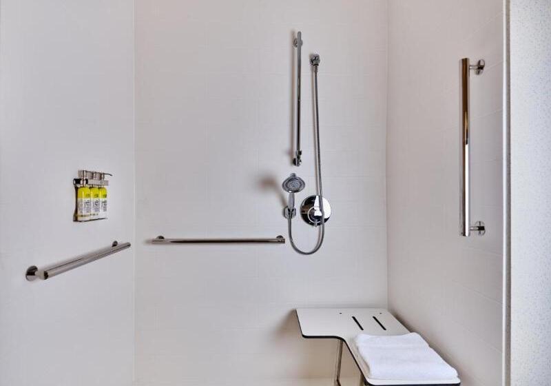 标准间, Quality Inn