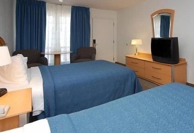 带2个双人床的标准工作室, Quality Inn