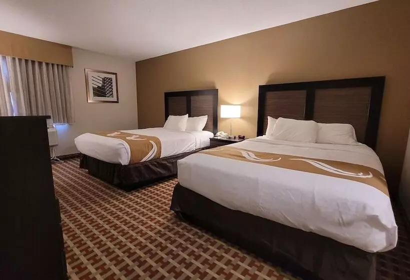 اتاق استاندارد با 2 تخت دوبل, Quality Inn & Suites