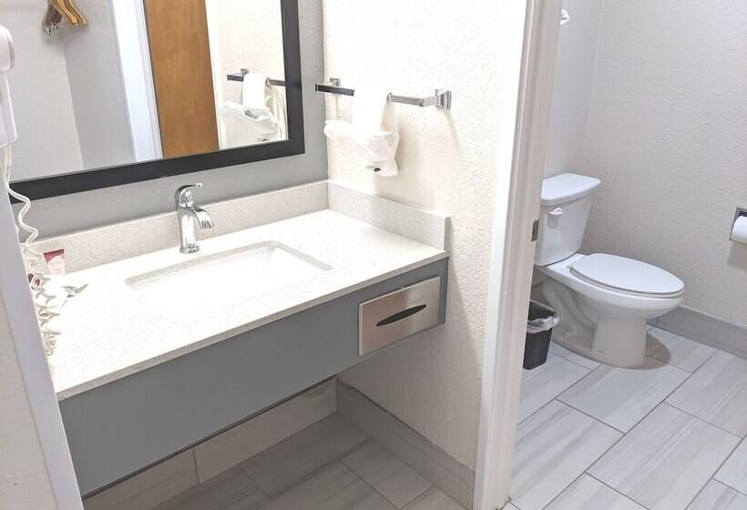 Номер Стандарт 2 Двуспальные Кровати, Quality Inn & Suites South San Jose / Morgan Hill