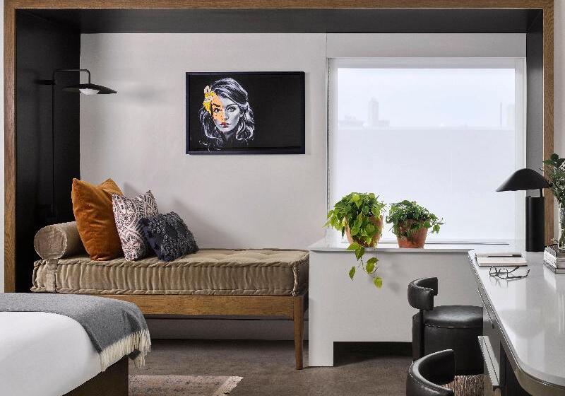 חדר פרמיום, Vignette Collection Yours Truly Dc, An Ihg