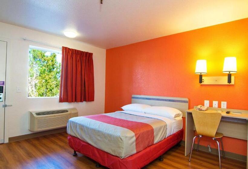 غرفة ديلوكس, Motel 6 Twentynine Palms, Ca