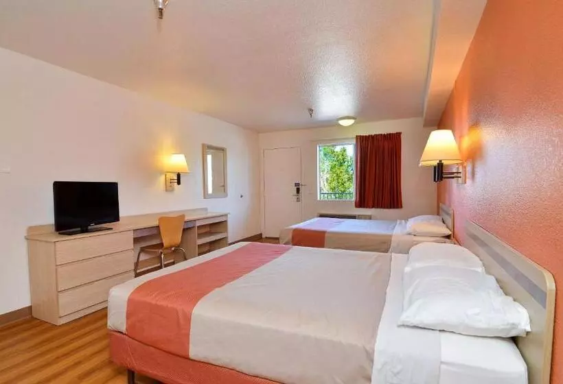 اتاق استاندارد, Motel 6 Twentynine Palms, Ca
