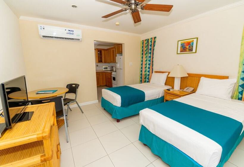 استودیوی استاندارد, Adulo Apartments