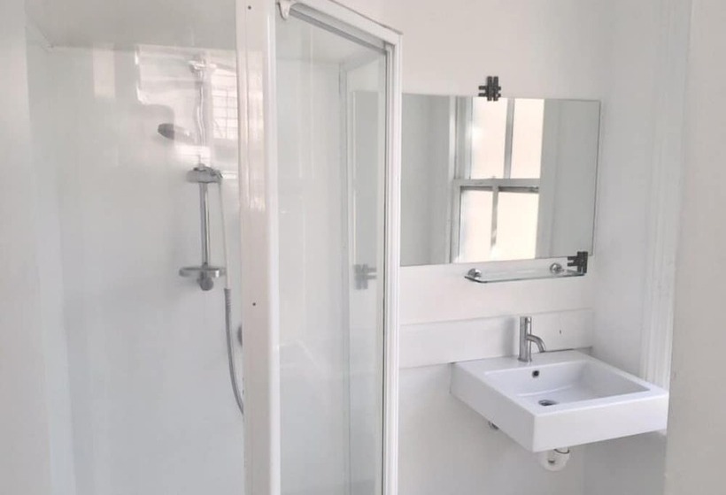 מיטה בחדר משותף, Freemans Backpackers Lodge Hostel