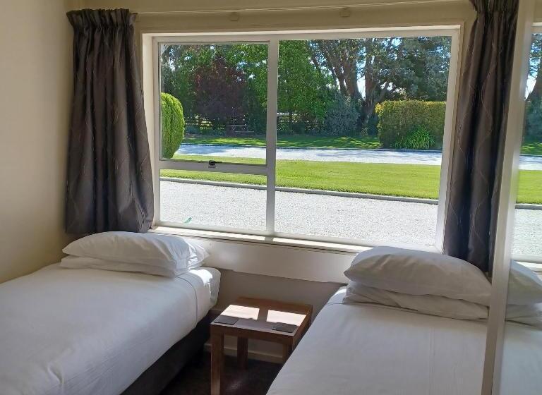 Апартаменты 2 Спальни, Flaxbourne Motels