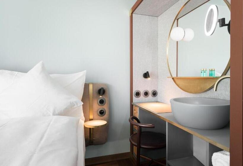 标准间, Aare Thun