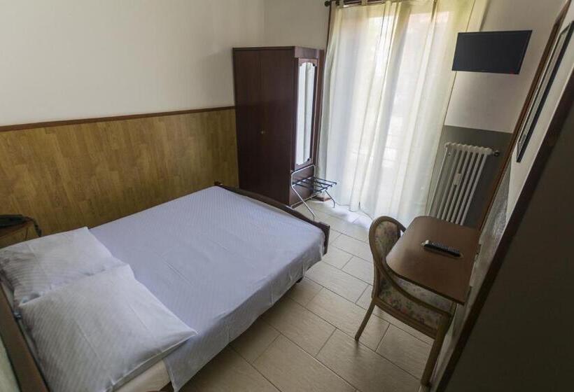 발코니 스탠다드 싱글 룸, Besso Lugano Center