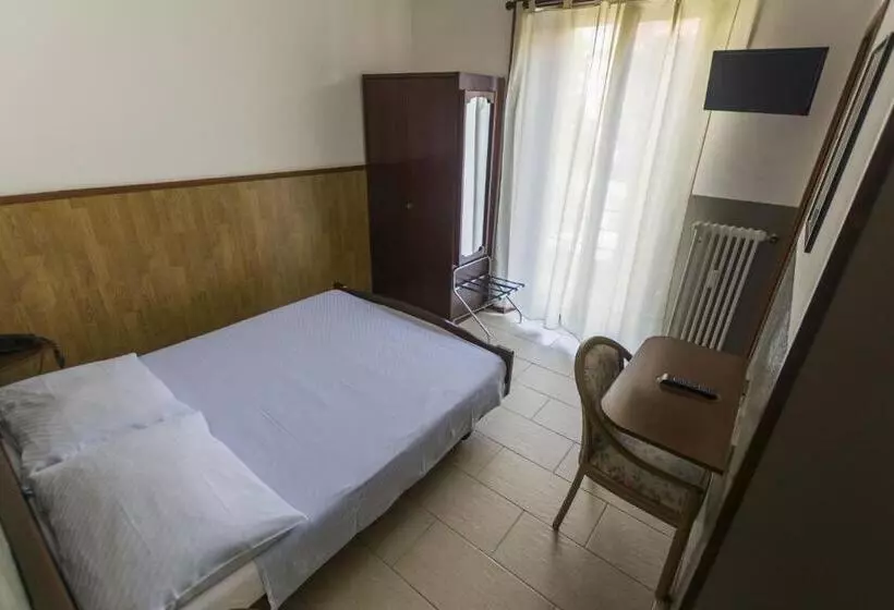 اتاق استاندارد یک تخته با بالکن, Besso Lugano Center