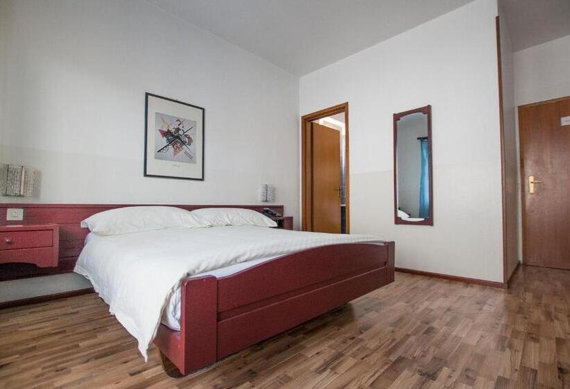 스탠다드 룸, Besso Lugano Center