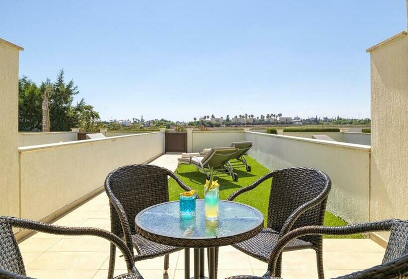 패밀리 주니어 스위트, Olympic Lagoon Resort Ayia Napa