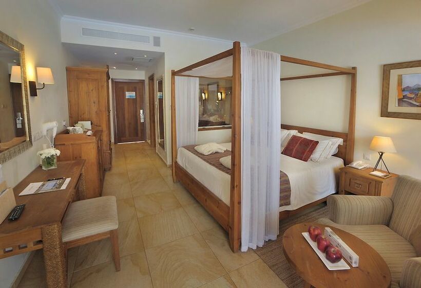 주니어 스위트, Olympic Lagoon Resort Ayia Napa