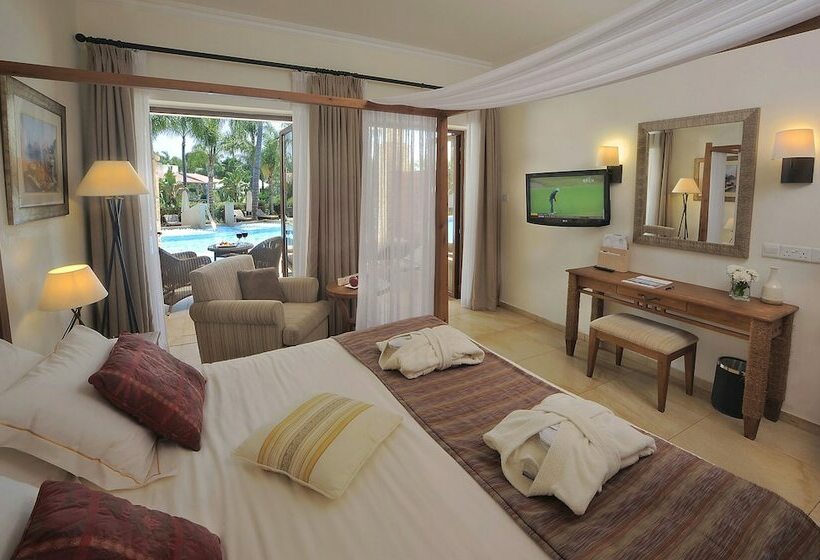 주니어 스위트, Olympic Lagoon Resort Ayia Napa