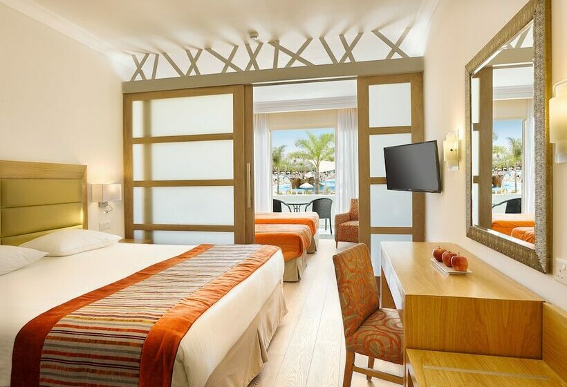 패밀리 스위트, Olympic Lagoon Resort Ayia Napa