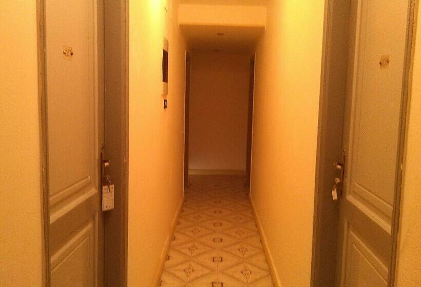 اتاق استاندارد, Pharaohs