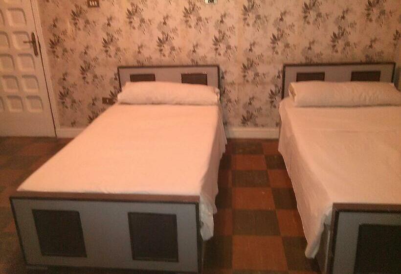 اتاق استاندارد, Pharaohs