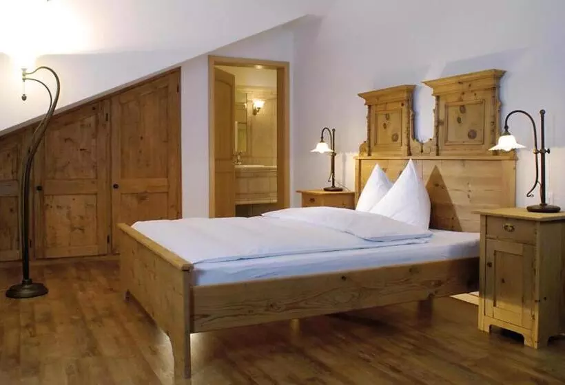 ジュニアスイート, Romantik Hotel Zu Den Drei Sternen