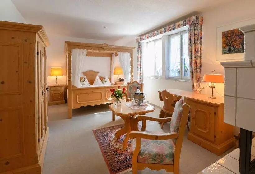 ジュニアスイート, Romantik Hotel Zu Den Drei Sternen