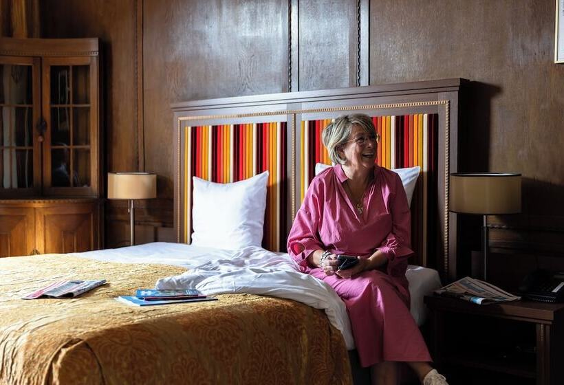 اتاق استاندارد سه نفره, Aalders